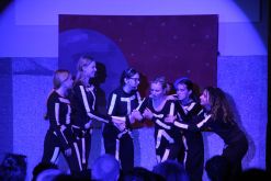 Musik-Theater